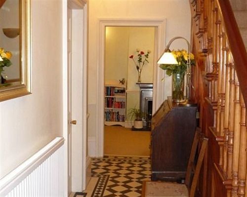 Alpine Lodge Guest House Buxton  Buitenkant foto