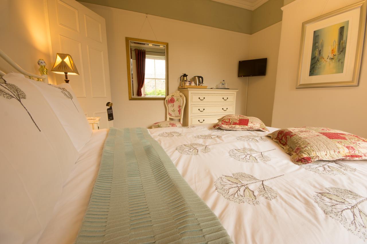 Alpine Lodge Guest House Buxton  Buitenkant foto